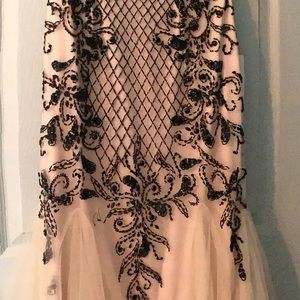 Mac Duggal Prom dress